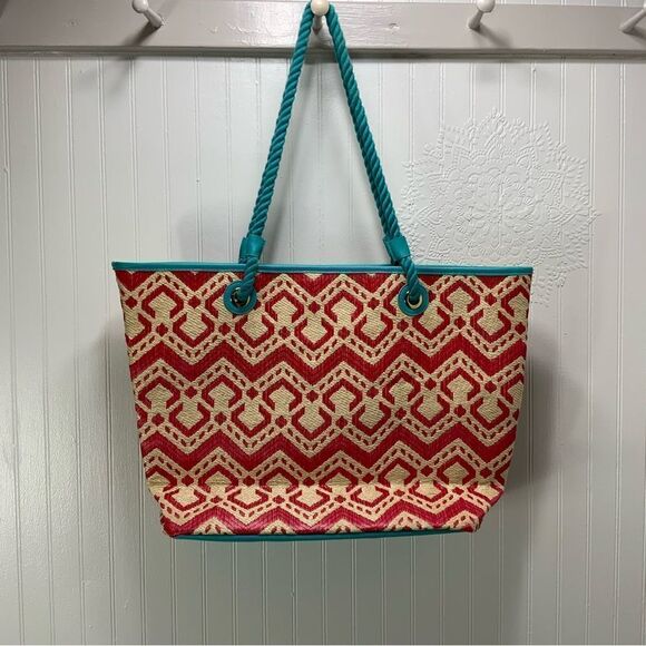 VERA BRADLEY Beach Tote - Picture 3 of 5